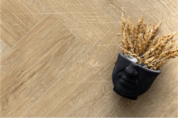  Царапины на кварцвиниле. Как избежать проблем 